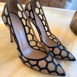 Gianvito Rossi Black Mesh Leather Honeycomb Pumps Heels